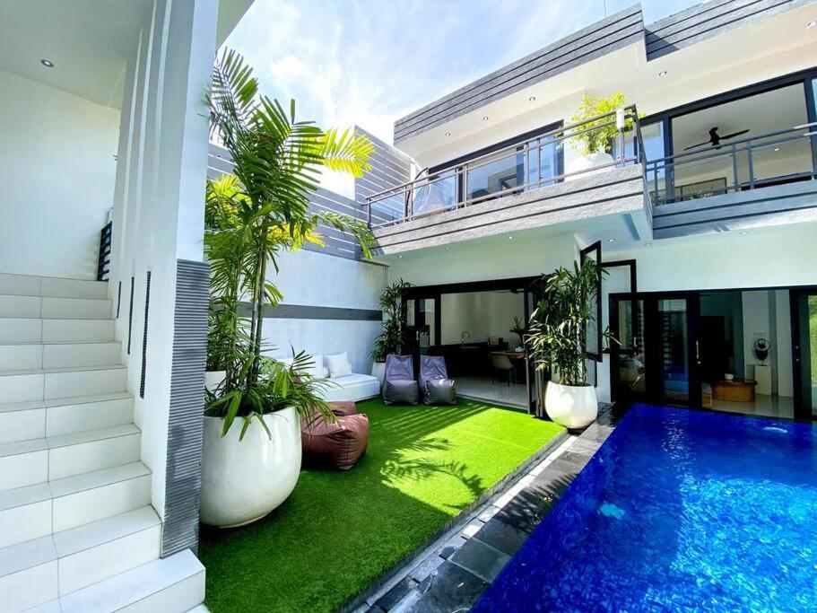 Nika Indi - 2 Bedroom Villa With Pool At Sanur Beach Exteriör bild