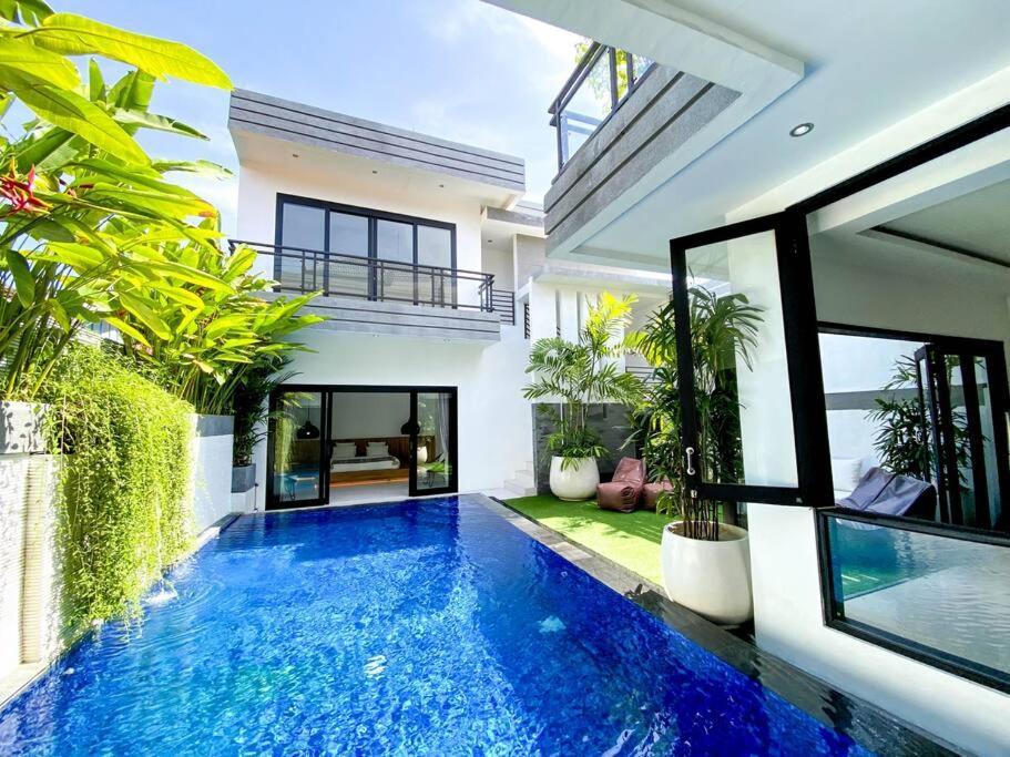 Nika Indi - 2 Bedroom Villa With Pool At Sanur Beach Exteriör bild