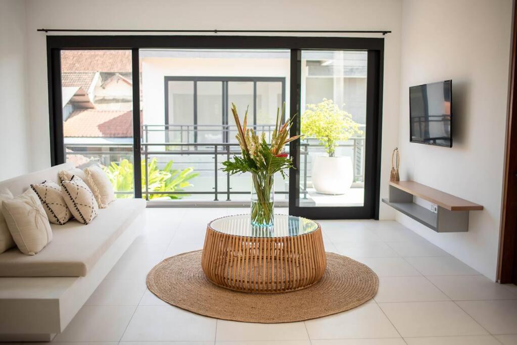 Nika Indi - 2 Bedroom Villa With Pool At Sanur Beach Exteriör bild